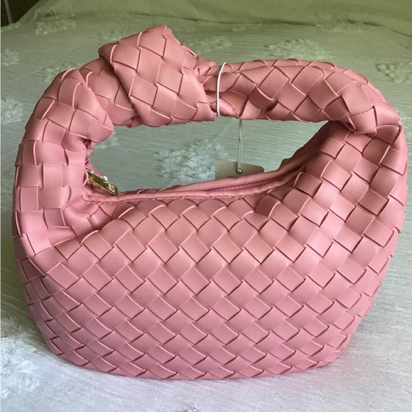 Pink - Picture 2 of 5